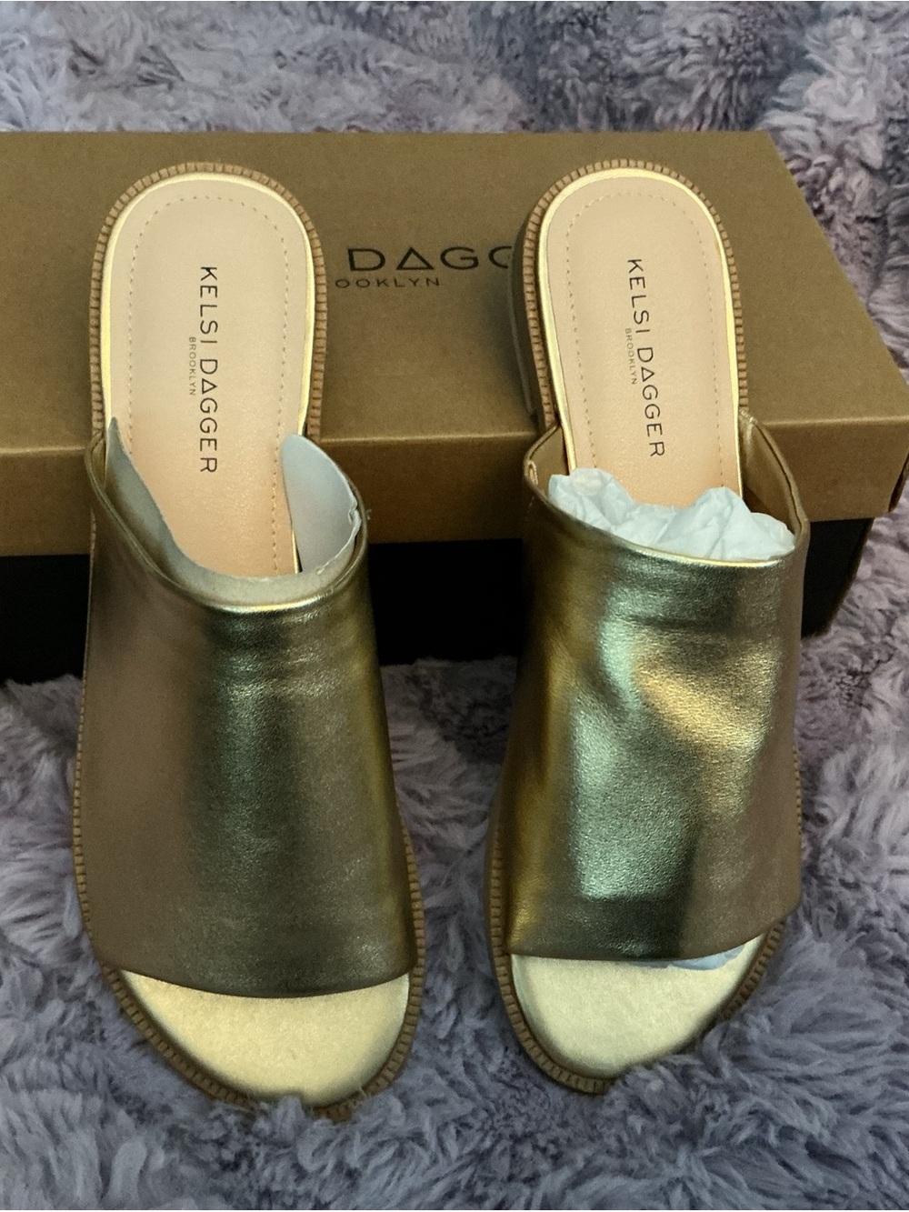 Kelsi Dagger Brooklyn Gold Metallic Leather Slide Sandals NWT Size 7.5 MSRP $98